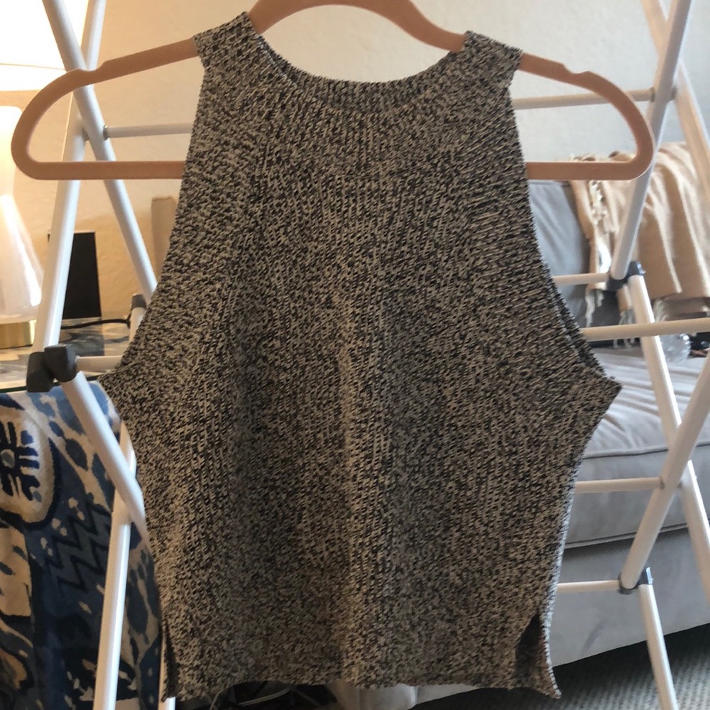 Aritzia; Wilfred Crevier knit top size small